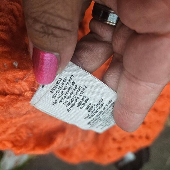 Free People Crashing Waves Chunky Knit Pullover V Neck Sweater in Red Orange - Picture 8 of 10